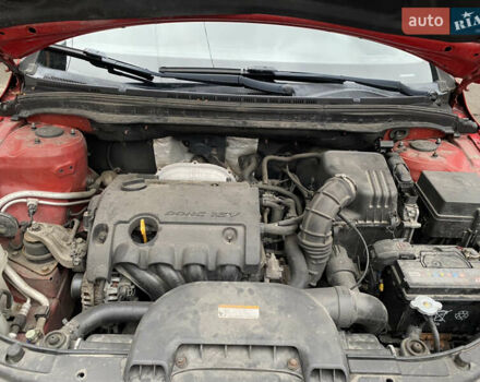 Красный Хендай i30, объемом двигателя 1.6 л и пробегом 186 тыс. км за 6100 $, фото 18 на Automoto.ua