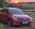 Красный Хендай i30, объемом двигателя 1.6 л и пробегом 168 тыс. км за 6500 $, фото 1 на Automoto.ua