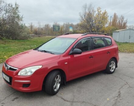 Красный Хендай i30, объемом двигателя 1.6 л и пробегом 160 тыс. км за 6200 $, фото 3 на Automoto.ua