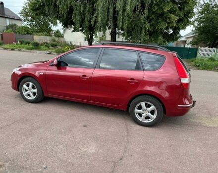 Червоний Хендай i30, об'ємом двигуна 1.6 л та пробігом 195 тис. км за 4700 $, фото 2 на Automoto.ua
