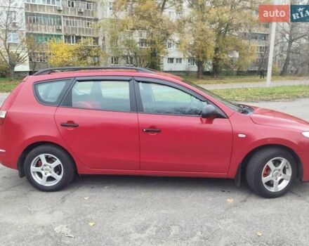 Красный Хендай i30, объемом двигателя 1.6 л и пробегом 160 тыс. км за 6200 $, фото 1 на Automoto.ua
