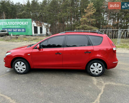 Хендай i30 2009 в Змиеве на Automoto.ua Красный Хендай i30, объемом двигателя 1.59 л и пробегом 170 тыс. км за 5700 $, фото 3 на Automoto.ua
