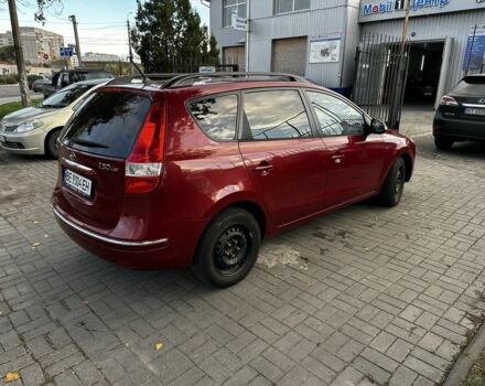 Красный Хендай i30, объемом двигателя 1.6 л и пробегом 180 тыс. км за 6900 $, фото 5 на Automoto.ua