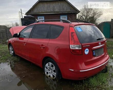 Червоний Хендай i30, об'ємом двигуна 1.58 л та пробігом 190 тис. км за 3500 $, фото 5 на Automoto.ua