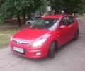 Красный Хендай i30, объемом двигателя 1.6 л и пробегом 240 тыс. км за 3300 $, фото 2 на Automoto.ua