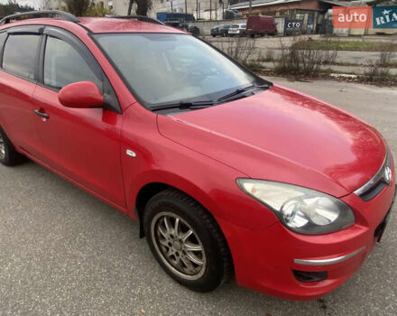 Червоний Хендай i30, об'ємом двигуна 1.4 л та пробігом 245 тис. км за 5700 $, фото 2 на Automoto.ua