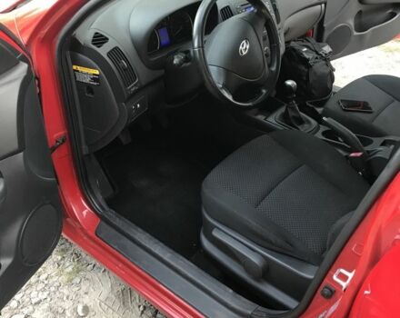 Червоний Хендай i30, об'ємом двигуна 1.6 л та пробігом 230 тис. км за 6100 $, фото 6 на Automoto.ua