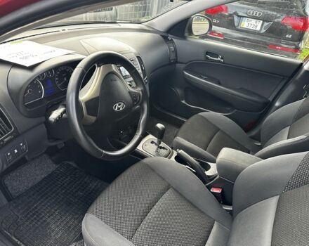 Красный Хендай i30, объемом двигателя 1.6 л и пробегом 180 тыс. км за 6900 $, фото 7 на Automoto.ua