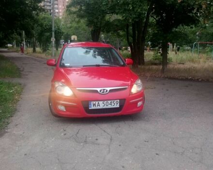 Красный Хендай i30, объемом двигателя 1.6 л и пробегом 240 тыс. км за 3300 $, фото 1 на Automoto.ua