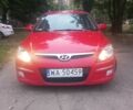 Красный Хендай i30, объемом двигателя 1.6 л и пробегом 240 тыс. км за 3300 $, фото 1 на Automoto.ua