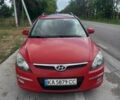 Красный Хендай i30, объемом двигателя 1.6 л и пробегом 277 тыс. км за 6500 $, фото 1 на Automoto.ua