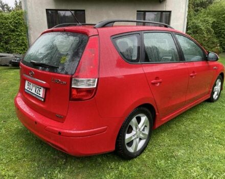 Красный Хендай i30, объемом двигателя 1.6 л и пробегом 237 тыс. км за 5799 $, фото 7 на Automoto.ua