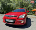 Красный Хендай i30, объемом двигателя 1.4 л и пробегом 302 тыс. км за 6000 $, фото 2 на Automoto.ua