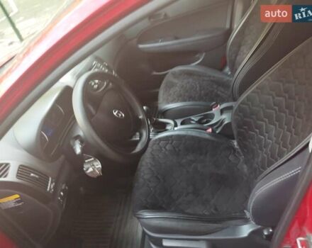 Червоний Хендай i30, об'ємом двигуна 1.4 л та пробігом 280 тис. км за 4750 $, фото 11 на Automoto.ua