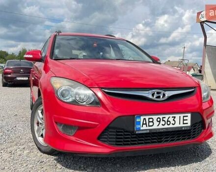 Красный Хендай i30, объемом двигателя 1.4 л и пробегом 230 тыс. км за 5999 $, фото 6 на Automoto.ua