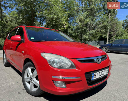 Красный Хендай i30, объемом двигателя 1.4 л и пробегом 302 тыс. км за 6000 $, фото 19 на Automoto.ua