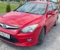 Красный Хендай i30, объемом двигателя 1.4 л и пробегом 230 тыс. км за 5999 $, фото 2 на Automoto.ua