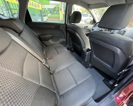Красный Хендай i30, объемом двигателя 1.4 л и пробегом 234 тыс. км за 5850 $, фото 10 на Automoto.ua