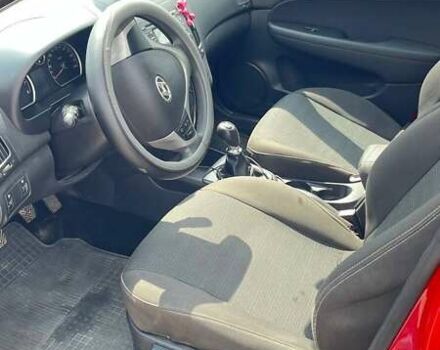 Красный Хендай i30, объемом двигателя 1.4 л и пробегом 230 тыс. км за 5999 $, фото 16 на Automoto.ua