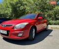Красный Хендай i30, объемом двигателя 1.4 л и пробегом 302 тыс. км за 6000 $, фото 7 на Automoto.ua
