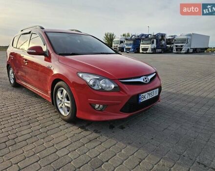 Червоний Хендай i30, об'ємом двигуна 1.58 л та пробігом 299 тис. км за 6200 $, фото 11 на Automoto.ua