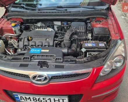 Красный Хендай i30, объемом двигателя 1.4 л и пробегом 189 тыс. км за 6500 $, фото 8 на Automoto.ua