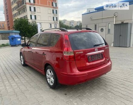 Красный Хендай i30, объемом двигателя 1.59 л и пробегом 240 тыс. км за 8300 $, фото 10 на Automoto.ua