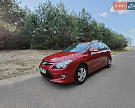 Хендай i30 2011 в Киеве на Automoto.ua Красный Хендай i30, объемом двигателя 1.4 л и пробегом 149 тыс. км за 6900 $, фото 13 на Automoto.ua