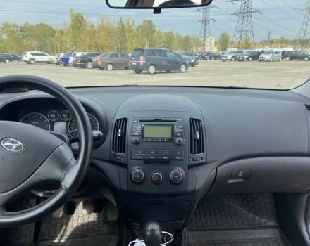 Червоний Хендай i30, об'ємом двигуна 1.6 л та пробігом 73 тис. км за 8350 $, фото 5 на Automoto.ua