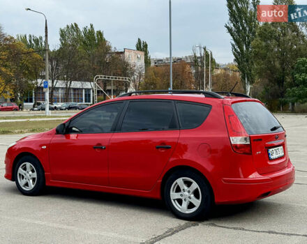 Червоний Хендай i30, об'ємом двигуна 1.4 л та пробігом 218 тис. км за 6200 $, фото 1 на Automoto.ua