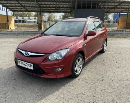 Червоний Хендай i30, об'ємом двигуна 1.6 л та пробігом 73 тис. км за 8350 $, фото 1 на Automoto.ua