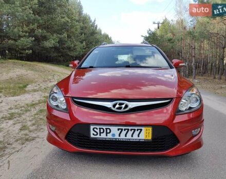 Хендай i30 2011 в Киеве на Automoto.ua Красный Хендай i30, объемом двигателя 1.4 л и пробегом 149 тыс. км за 6900 $, фото 3 на Automoto.ua