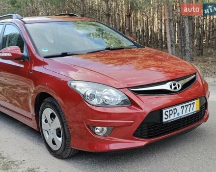Хендай i30 2011 в Киеве на Automoto.ua Красный Хендай i30, объемом двигателя 1.4 л и пробегом 149 тыс. км за 6900 $, фото 17 на Automoto.ua