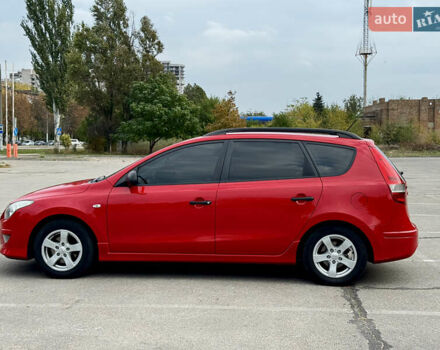 Червоний Хендай i30, об'ємом двигуна 1.4 л та пробігом 218 тис. км за 6200 $, фото 5 на Automoto.ua