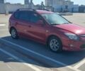 Красный Хендай i30, объемом двигателя 1.59 л и пробегом 189 тыс. км за 7800 $, фото 1 на Automoto.ua