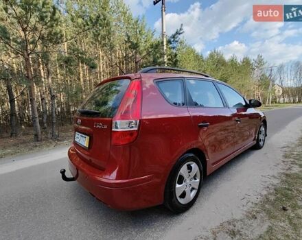 Хендай i30 2011 в Киеве на Automoto.ua Красный Хендай i30, объемом двигателя 1.4 л и пробегом 149 тыс. км за 6900 $, фото 15 на Automoto.ua