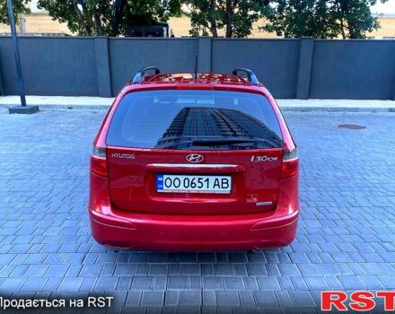 Червоний Хендай i30, об'ємом двигуна 1.6 л та пробігом 180 тис. км за 7900 $, фото 3 на Automoto.ua