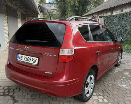 Красный Хендай i30, объемом двигателя 1.6 л и пробегом 196 тыс. км за 7200 $, фото 30 на Automoto.ua