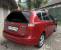 Красный Хендай i30, объемом двигателя 1.6 л и пробегом 196 тыс. км за 7200 $, фото 30 на Automoto.ua
