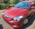 Красный Хендай i30, объемом двигателя 1.6 л и пробегом 215 тыс. км за 6500 $, фото 1 на Automoto.ua