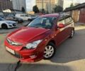 Красный Хендай i30, объемом двигателя 1.6 л и пробегом 115 тыс. км за 6488 $, фото 1 на Automoto.ua