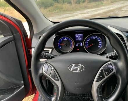 Червоний Хендай i30, об'ємом двигуна 1.6 л та пробігом 135 тис. км за 8300 $, фото 5 на Automoto.ua