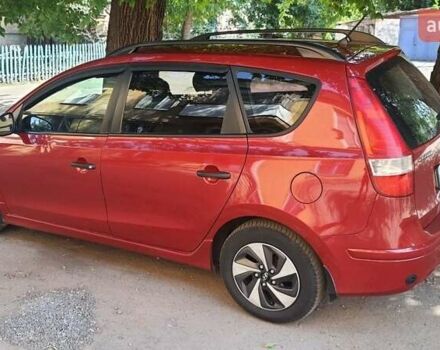 Червоний Хендай i30, об'ємом двигуна 1.6 л та пробігом 292 тис. км за 7999 $, фото 4 на Automoto.ua