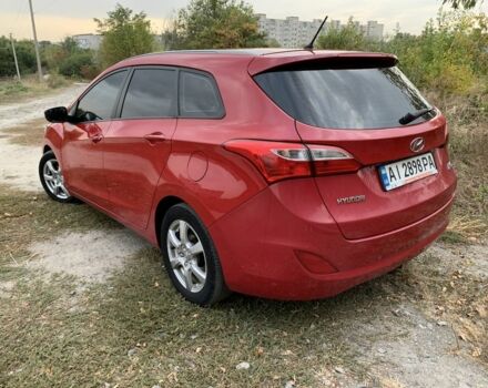 Червоний Хендай i30, об'ємом двигуна 1.6 л та пробігом 135 тис. км за 8300 $, фото 2 на Automoto.ua