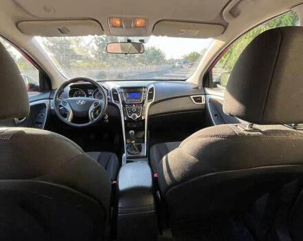 Красный Хендай i30, объемом двигателя 1.4 л и пробегом 190 тыс. км за 6900 $, фото 7 на Automoto.ua