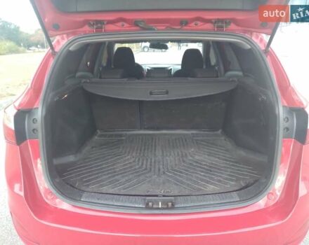 Красный Хендай i30, объемом двигателя 1.4 л и пробегом 295 тыс. км за 7950 $, фото 9 на Automoto.ua