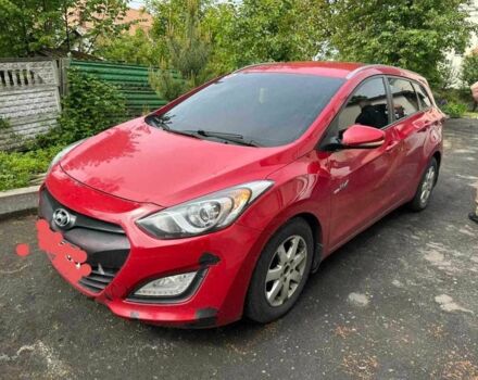 Хендай i30 2013 в Яворове на Automoto.ua Красный Хендай i30, объемом двигателя 1.6 л и пробегом 346 тыс. км за 4200 $, фото 1 на Automoto.ua