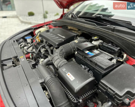 Красный Хендай i30, объемом двигателя 1.4 л и пробегом 240 тыс. км за 10500 $, фото 15 на Automoto.ua