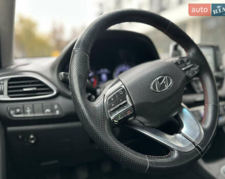 Красный Хендай i30, объемом двигателя 1.4 л и пробегом 240 тыс. км за 10500 $, фото 11 на Automoto.ua