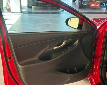 Красный Хендай i30, объемом двигателя 1.58 л и пробегом 108 тыс. км за 16490 $, фото 13 на Automoto.ua